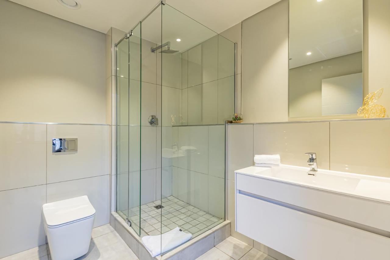Spacious Family Apartment In Docklands, De Waterkant เคปทาวน์ ภายนอก รูปภาพ