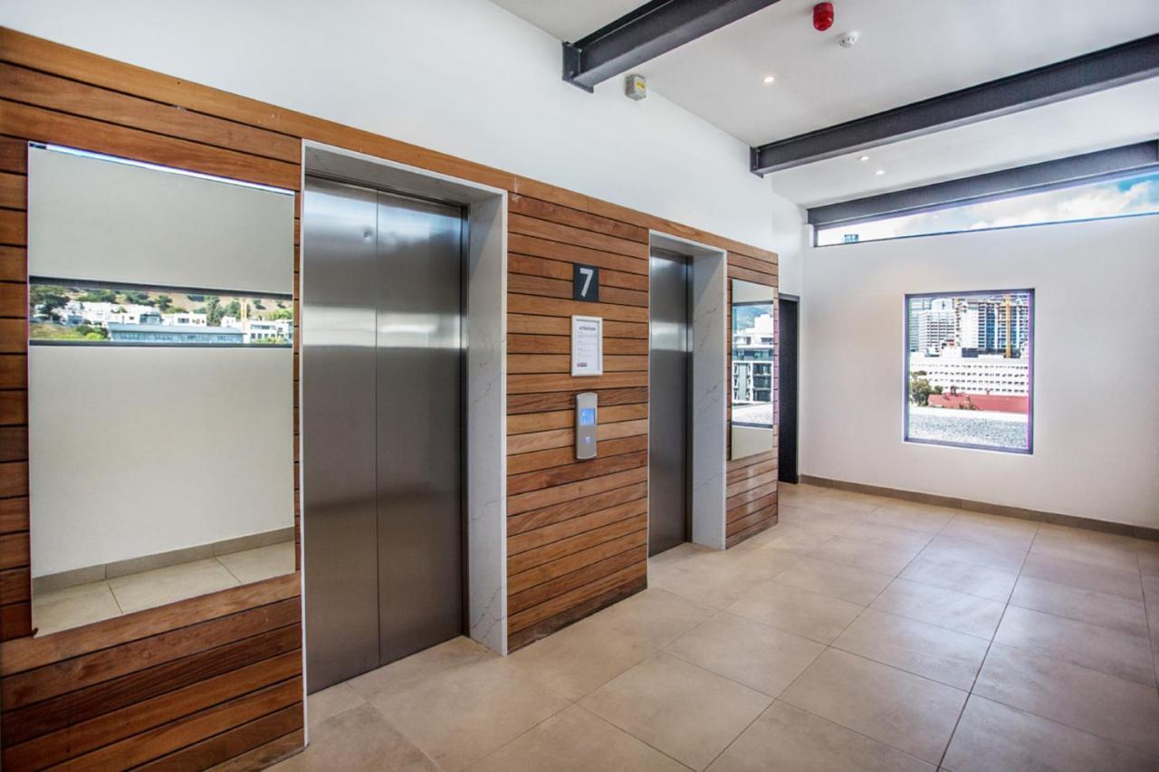 Spacious Family Apartment In Docklands, De Waterkant เคปทาวน์ ภายนอก รูปภาพ